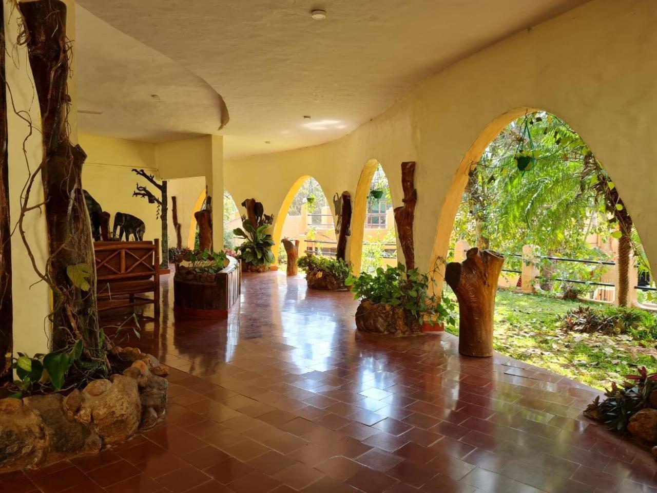 The Country Club Wildlife Resorts Bandipur Bagian luar foto