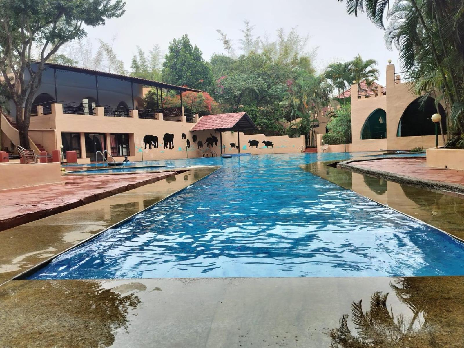 The Country Club Wildlife Resorts Bandipur Bagian luar foto